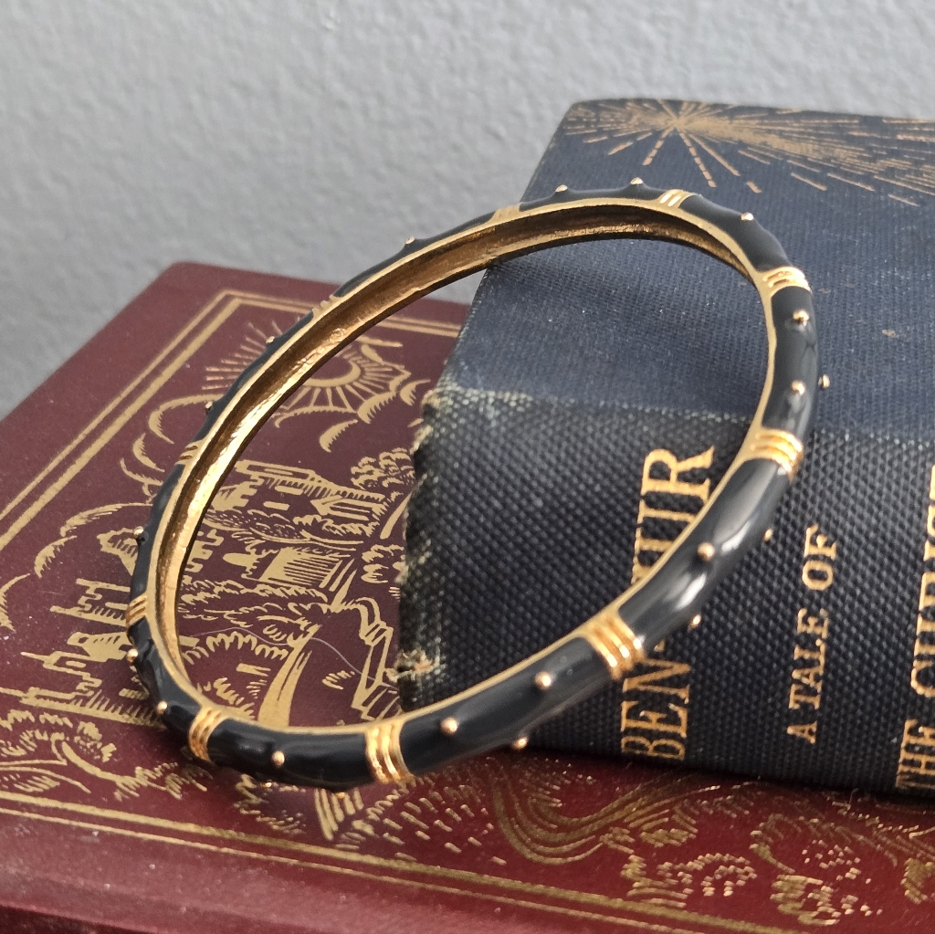 CWonder Navy Blue Enamel Gold Tone Metal Stackable Studded Bangle Bracelet 20$